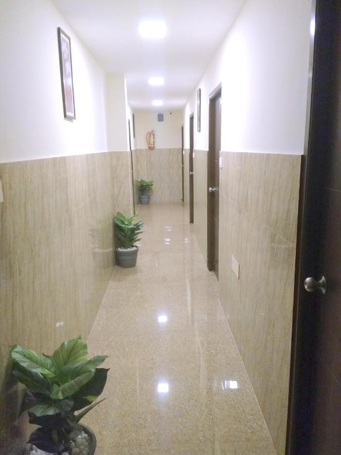 Hotel Amrita Mogappair Chennai Bagian luar foto